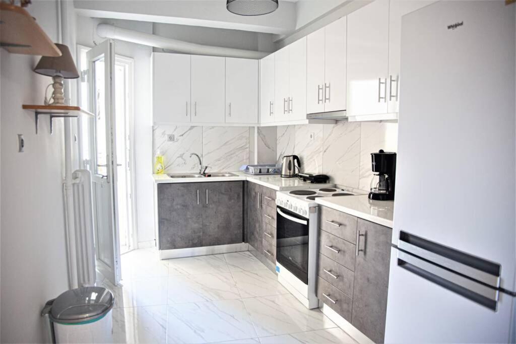 Athens Central 3Bd Apartment Next To Metro Luxury Exterior foto